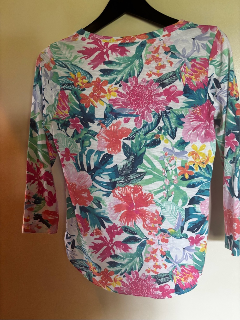Tommy Bahama Ashby Isles Tropical Floral 3/4 Sleeve Top - Multicolor - - Picture 3 of 3